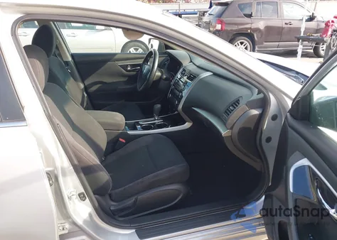 2014 Nissan Altima 2.5 S z USA, uszkodzony, nr VIN 1N4AL3AP6EN211602